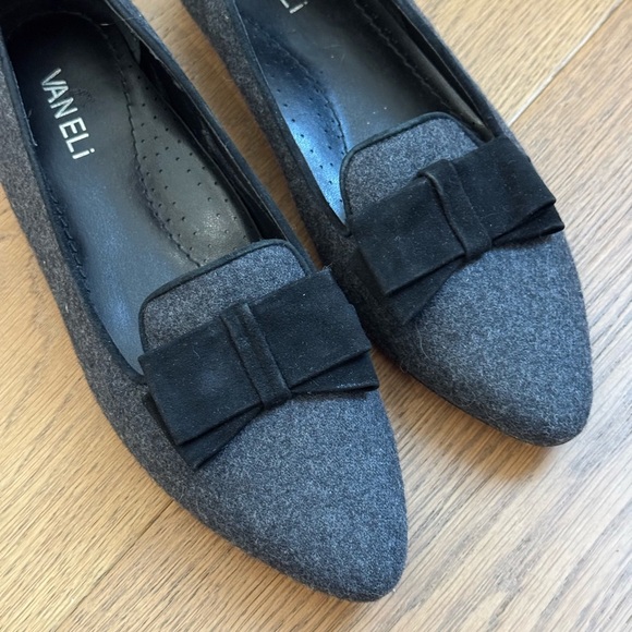 VANELi Gray Wool Pointed Flats with Bow Detail - Ladies 38 - EUC - Picture 3 of 14